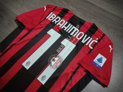 Player - เสื้อฟุตบอล AC Milan Home เอซี มิลาน เหย้า 2021-22 เกรดนักเตะ พร้อมเบอร์ชื่อ 11 IBRAHIMOVIC อาร์มกัลโช๋ซีรีย์เอ - 02